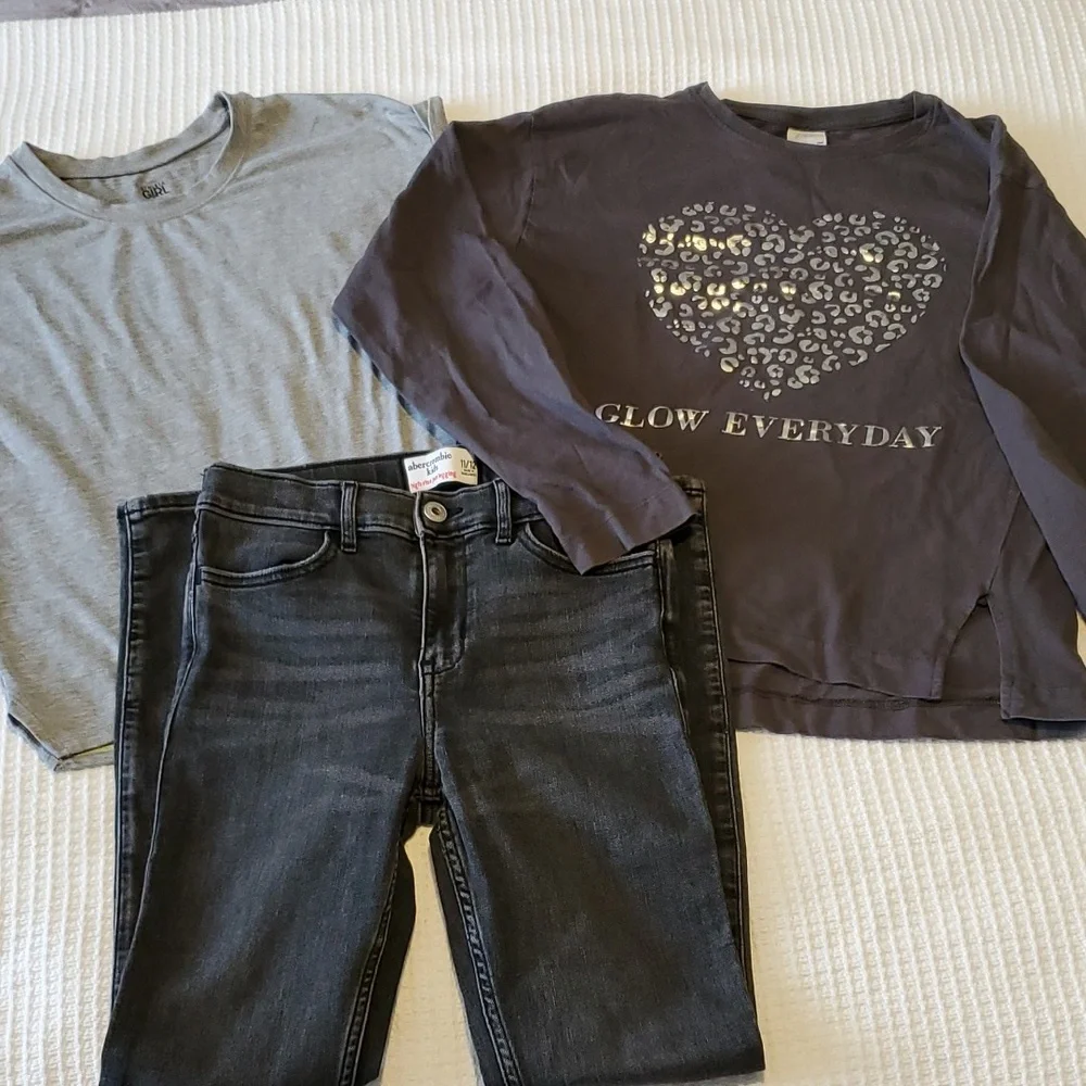 Girls Athleta grey top size 12 Zara long sleeve 13/14 Abercrombie leggings 11/12
